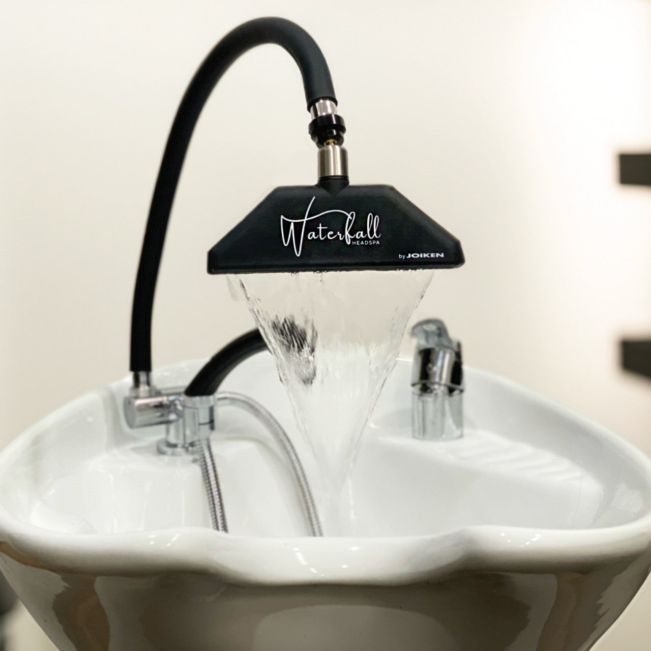 Waterfall Headspa