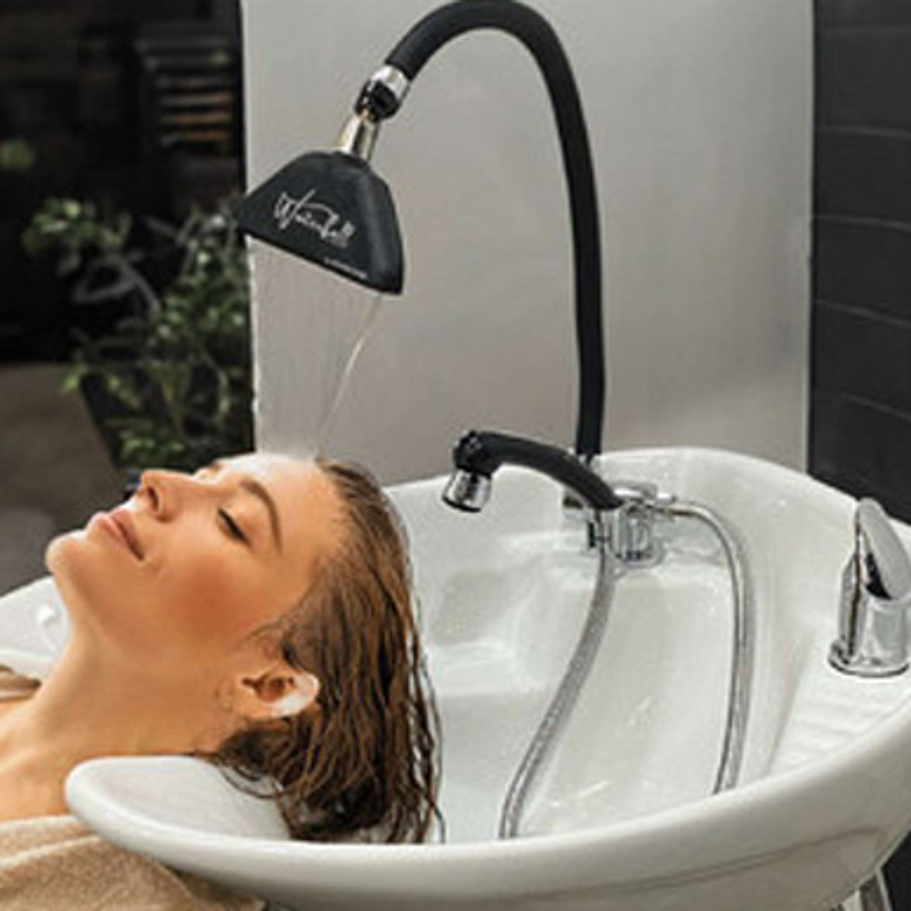 Waterfall Headspa