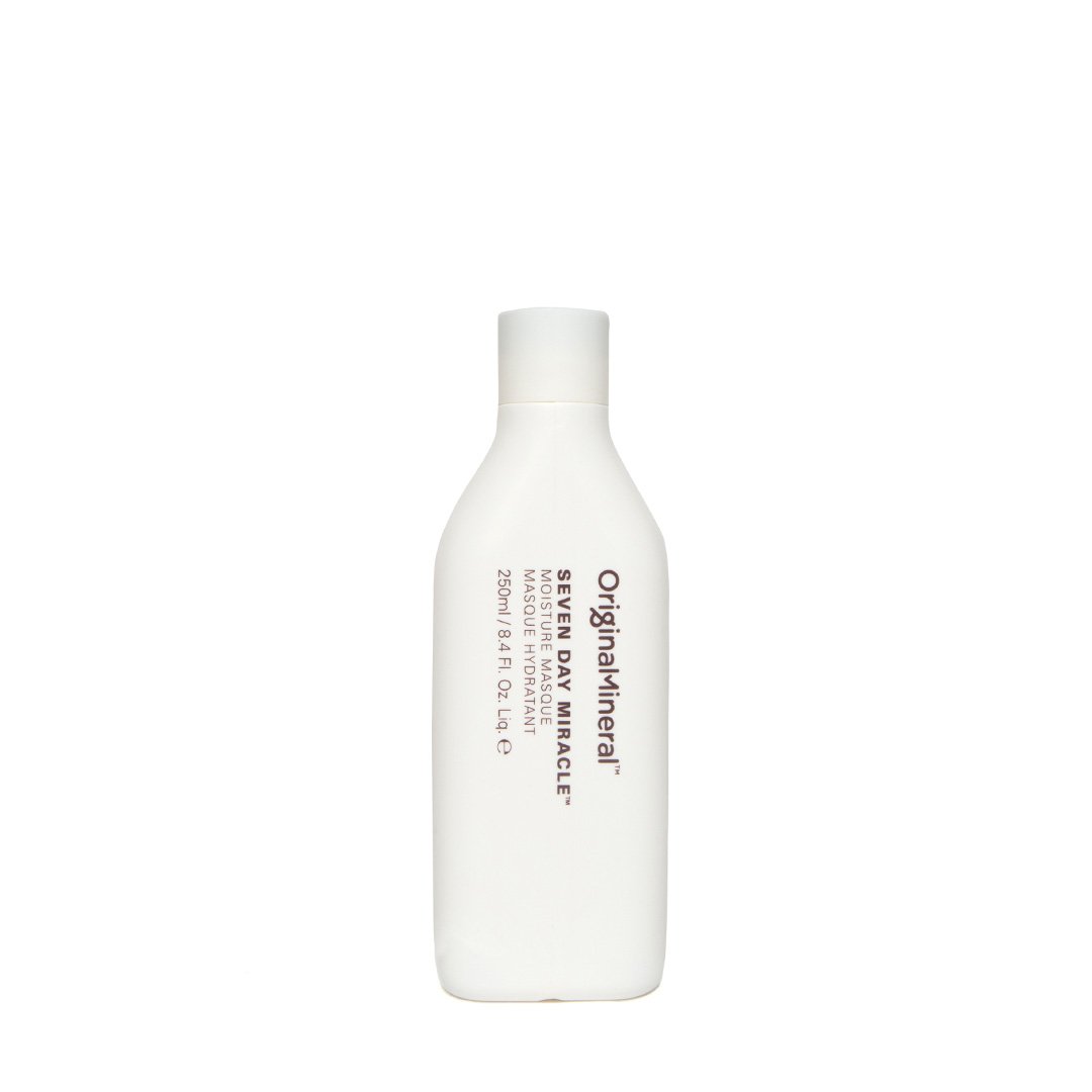O&M Conquer Blonde Silver Shampoo 250ml